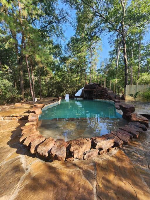 Waterfront Treehouse In A Magical Forest Waller Exteriör bild
