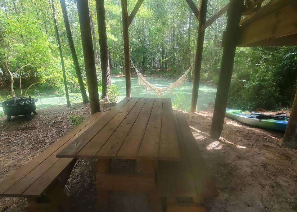 Waterfront Treehouse In A Magical Forest Waller Exteriör bild